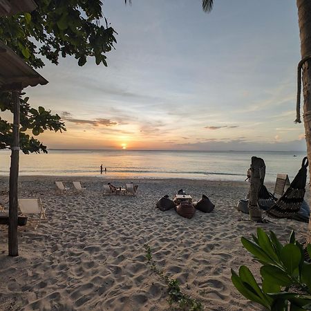 Scandinavian Beach Resort Ko Lanta Esterno foto