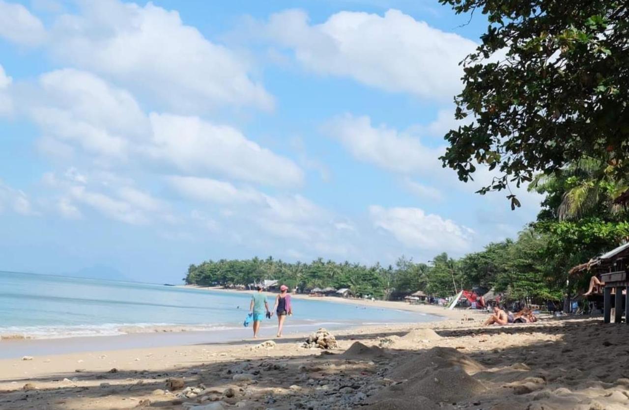 Scandinavian Beach Resort Ko Lanta Esterno foto