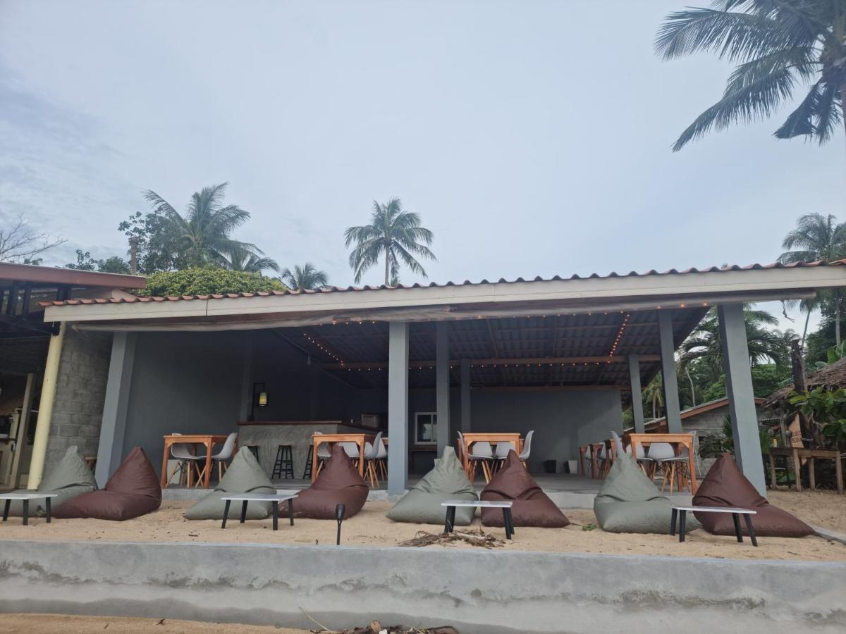 Scandinavian Beach Resort Ko Lanta Esterno foto