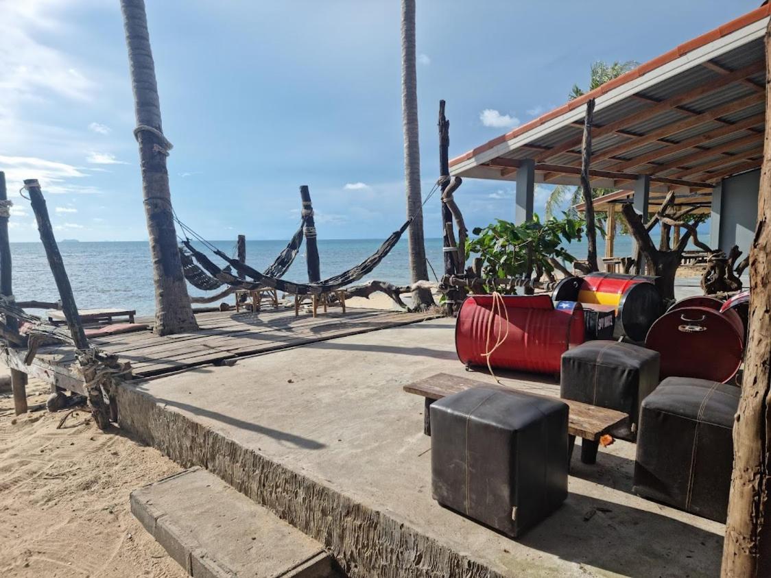 Scandinavian Beach Resort Ko Lanta Esterno foto