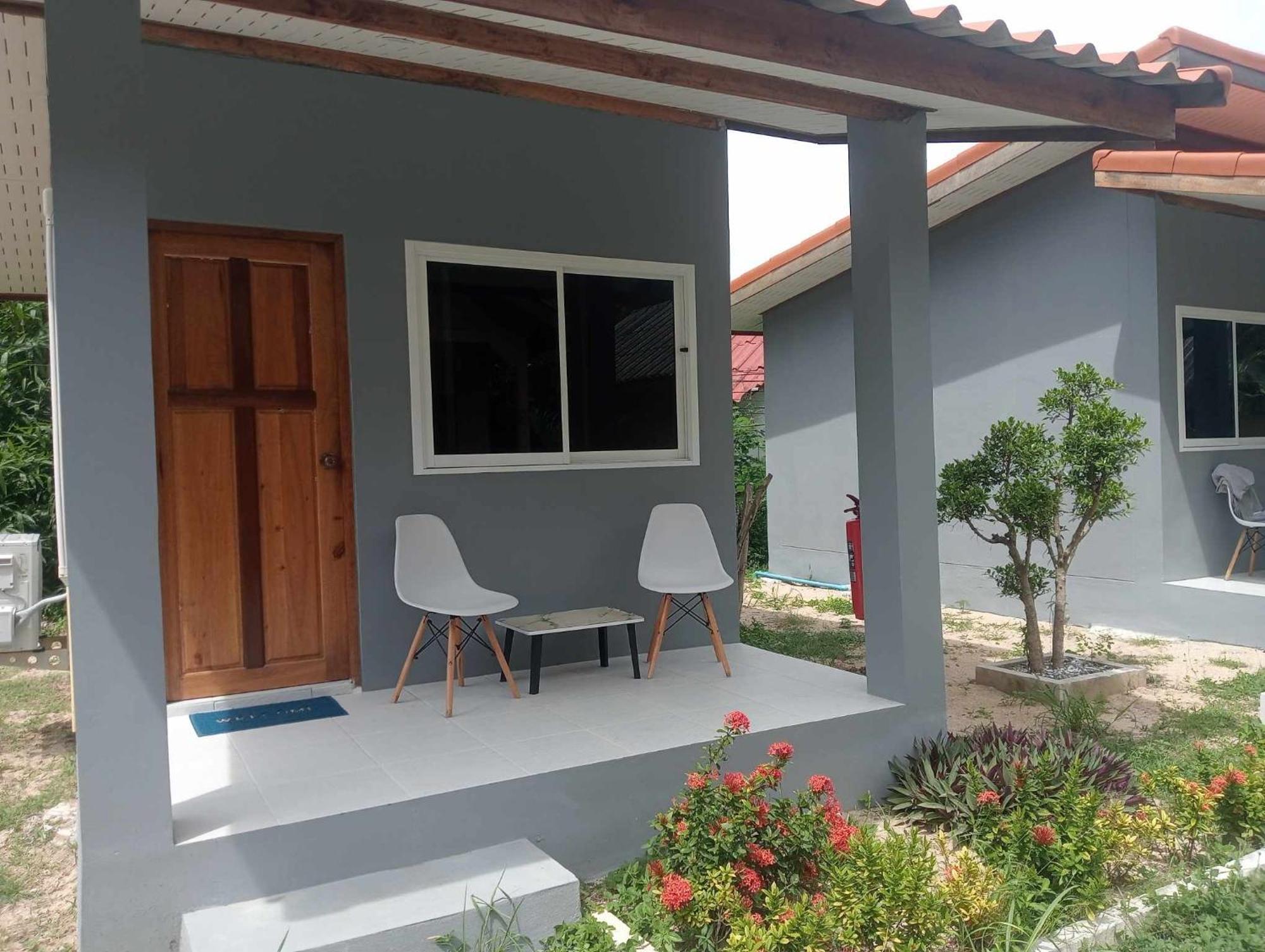 Scandinavian Beach Resort Ko Lanta Esterno foto